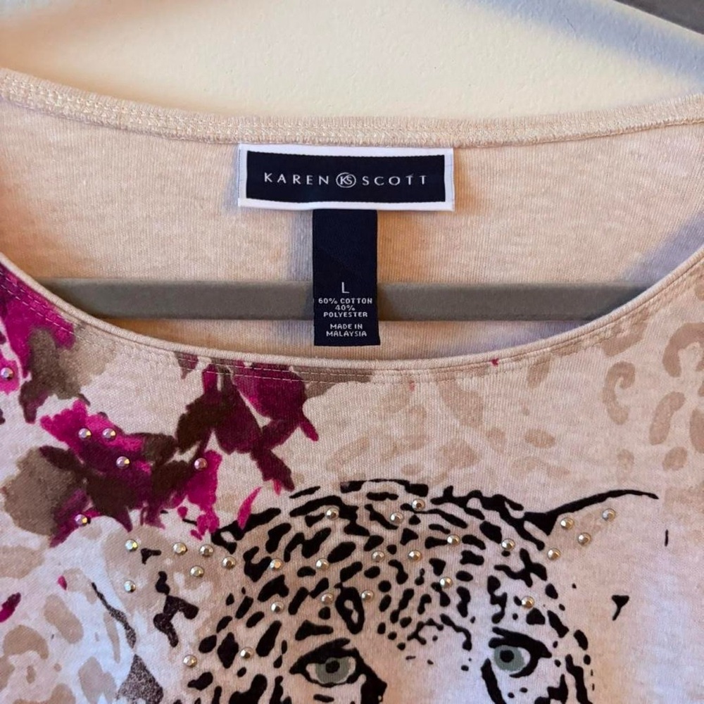 Karen Scott Leopard graphic long sleeve top with rhinestones and 3/4 sleeves - Picture 2 of 6